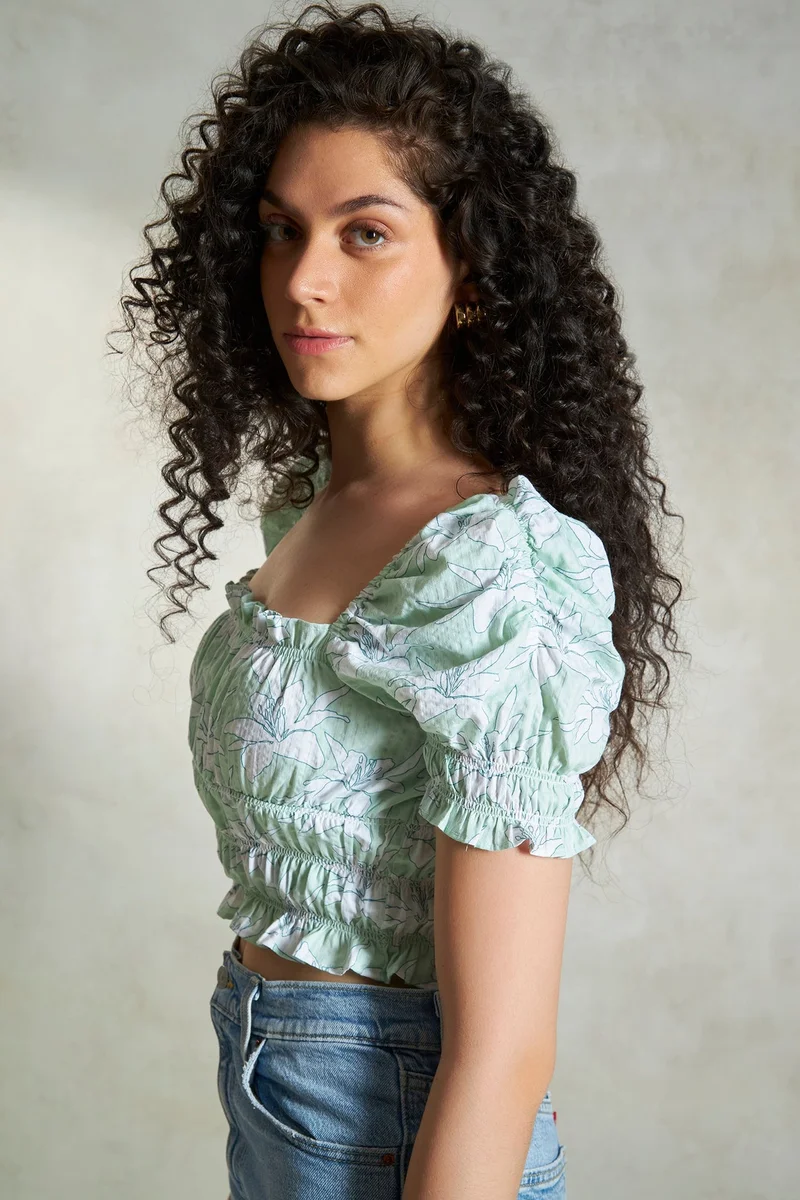 فيرجيو فيرجيو بلوزة قصيرة قطنية 100% بطبعة زهور خضراء